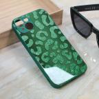 Maska Torbica Shiny glass za iPhone 15 6.1 zelena cena 1000 din slika
